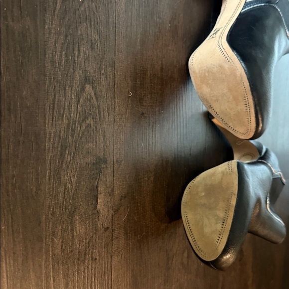 Cute Ankle Boots! - Picture 3 of 3